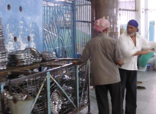 collecting metal plates