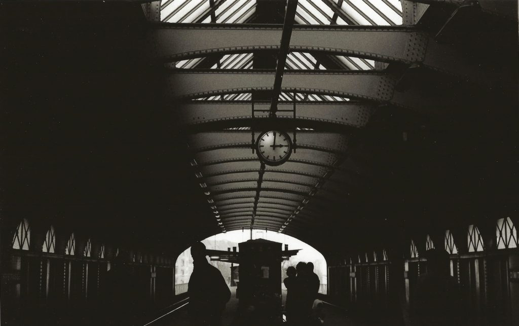 station clock