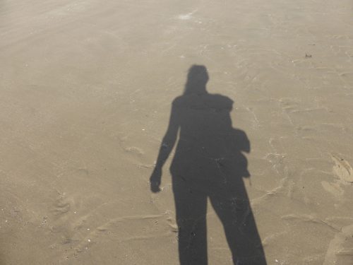 beach shadow selfie